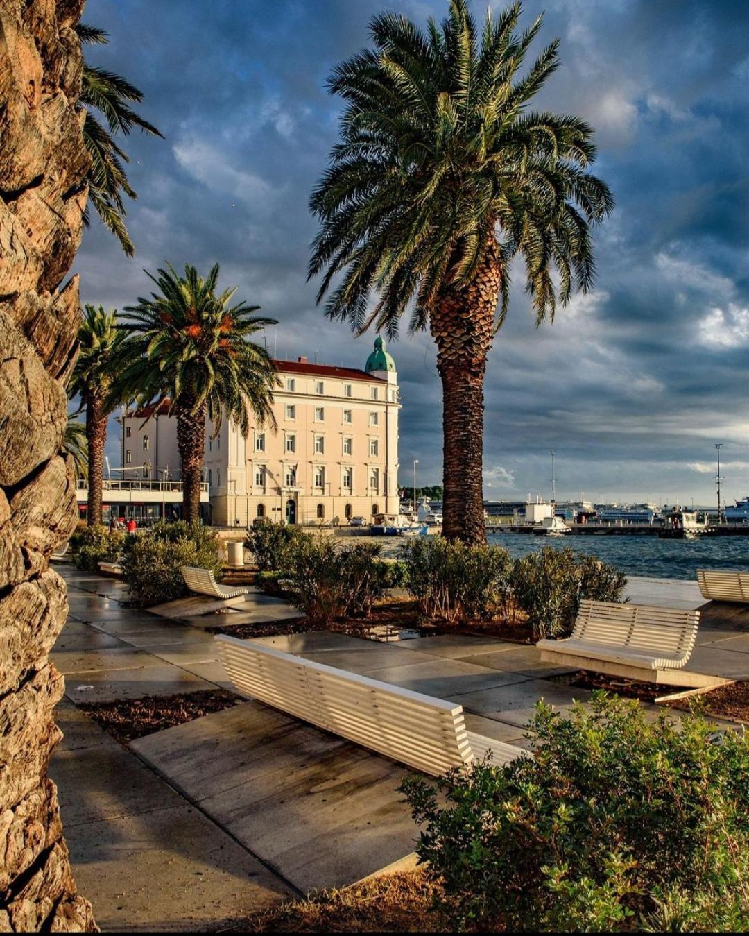Calma Luxury Rooms Split Exterior foto